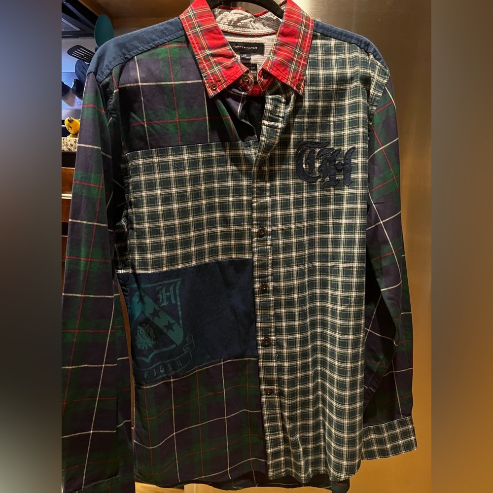 TOMMY HILFIGER BUTTON DOWN LONG SLEEVE